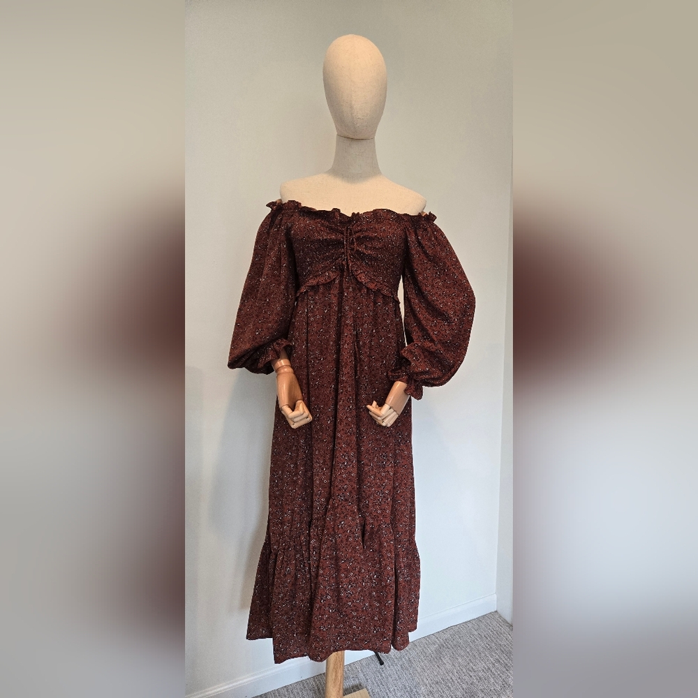 Rust floral ruffle sweetheart neck dress midi dress